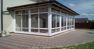 Остекление веранды Комсомольск-на-Амуре, цена от 10045 руб.